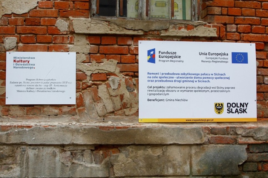Gmina Niechlów. Samorząd ogłosił przetarg na remont i przebudowę zabytkowego pałacu w Sicinach [ZDJĘCIA]