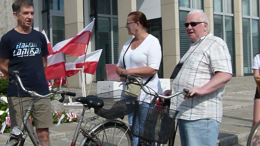 Zduńska Wola. Rajd rowerowy z okazji Święta Wojska Polskiego