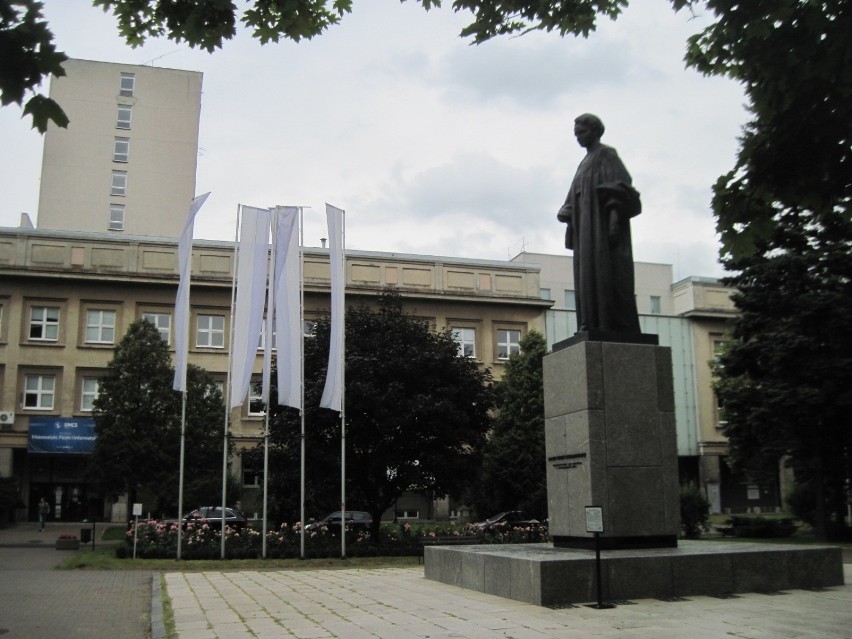 Lublin: Ukończono remont pomnika Marii Curie-Skłodowskiej. Wygląda jak dawniej