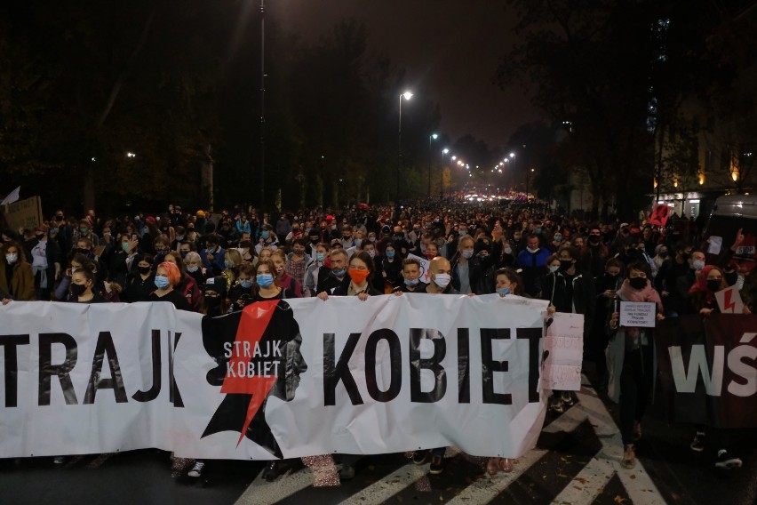 Wielka blokada Warszawy. Strajk Kobiet zablokuje ulice, ronda i mosty. Zapowiada się paraliż komunikacyjny