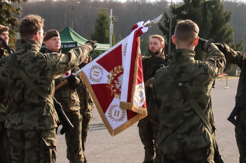 W niedzielę 26. nowych żołnierzy złożyło przysięgę. Będą...