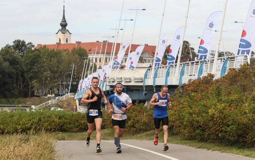 Zobacz także: Polski dublet w 6. PKO Maratonie Rzeszowskim....