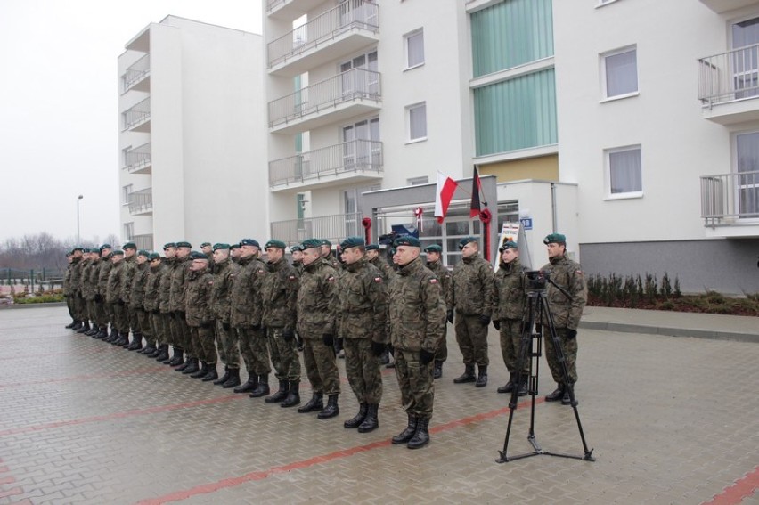 oddanie bloków wojskowych 1