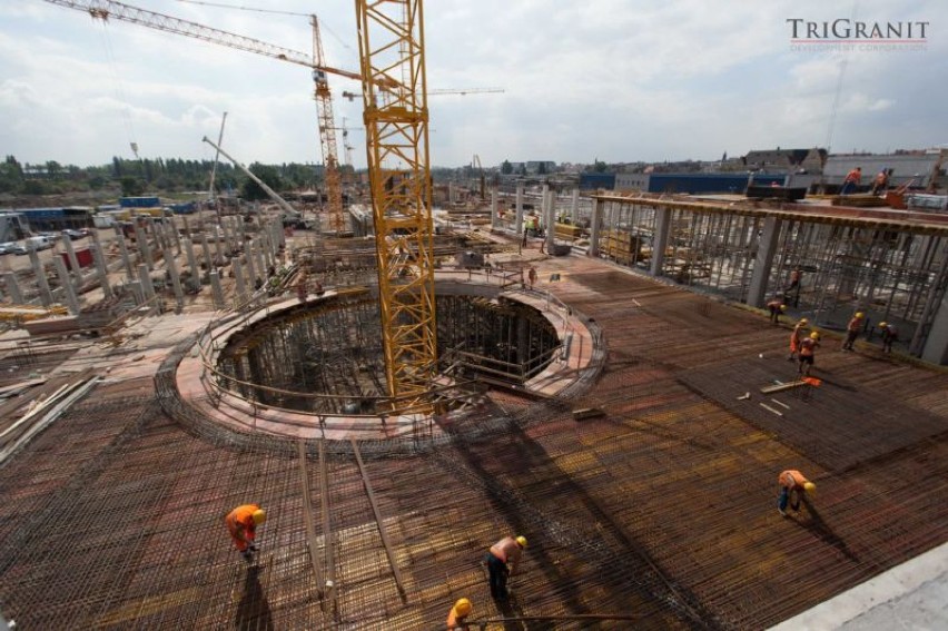 Do końca roku ma powstać cała bryła centrum handlowego...