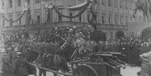 Marszałek Józef Piłsudski na placu Saskim w Warszawie, 11 listopada 1927 r.