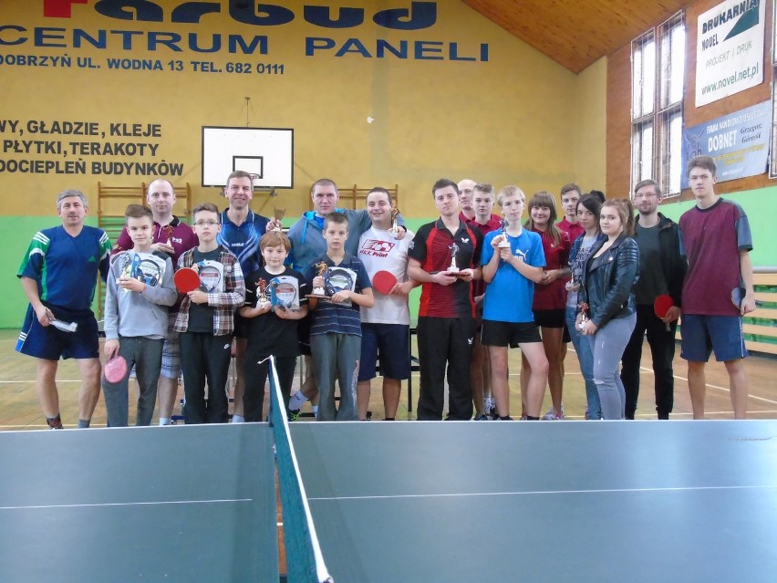 Turniej tenisa stołowego amatorów w Golubiu-Dobrzyniu [zdjęcia]