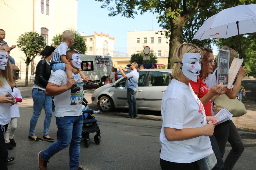 Wyrok sądu w sprawie odmowy szczepień: rodzice nie działali na szkodę dzieci! [dużo zdjęć]