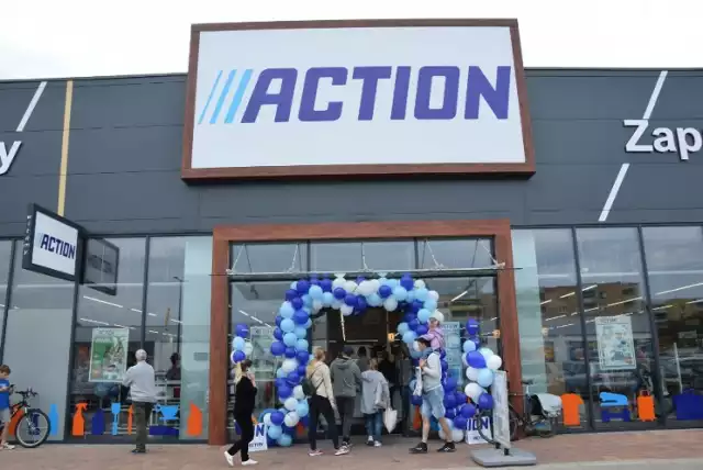 Zdjęcia z otwarcia sklepu Action w Suwałkach