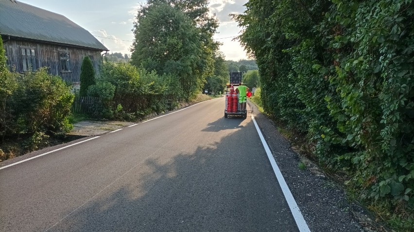 Ostatnim, elementem przebudowy drogi powiatowej...