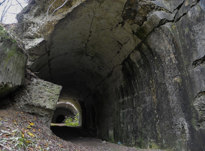 Walki toczono tutaj w październiku 1914 r., kiedy to fort...