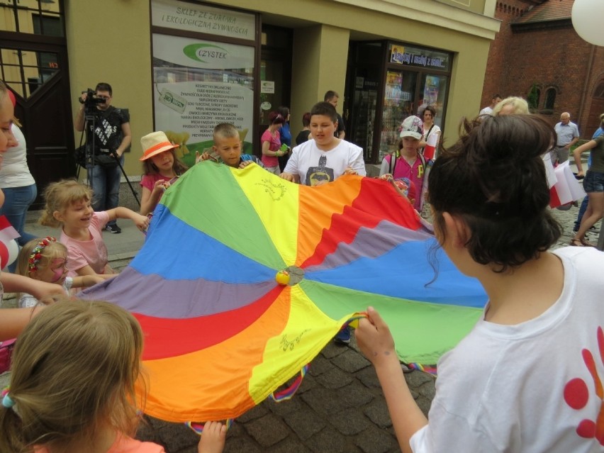 Festyn z okazji imienin ulicy 1 Maja zorganizowała Miejska i...