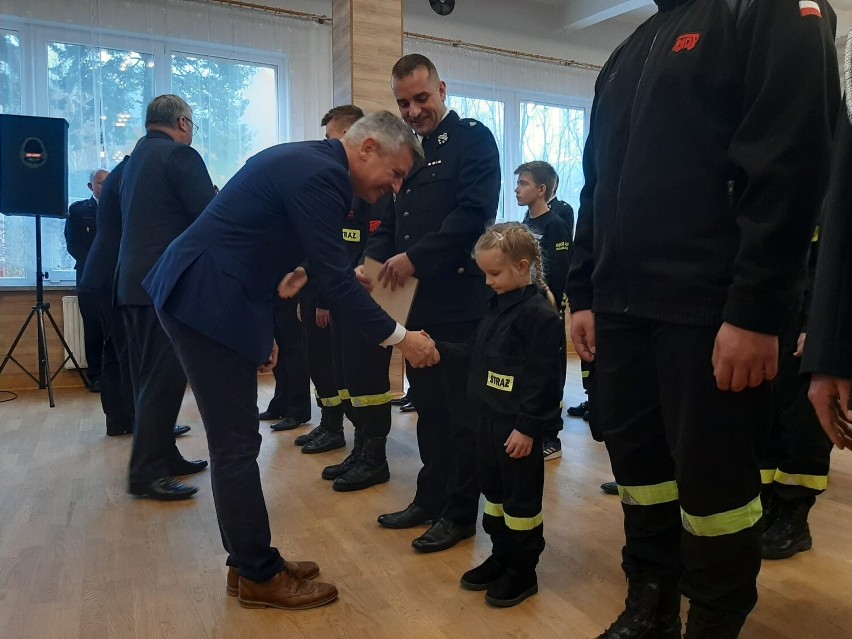 Uroczystość wręczenia promes dla ochotniczych straży...