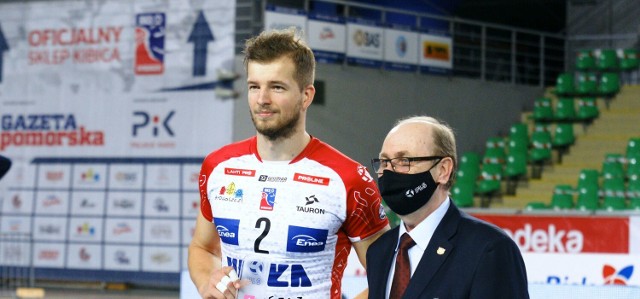 Środkowy Mariusz Marcyniak ostatni sezon spędził w barwach zespołu BKS Visła Proline Bydgoszcz