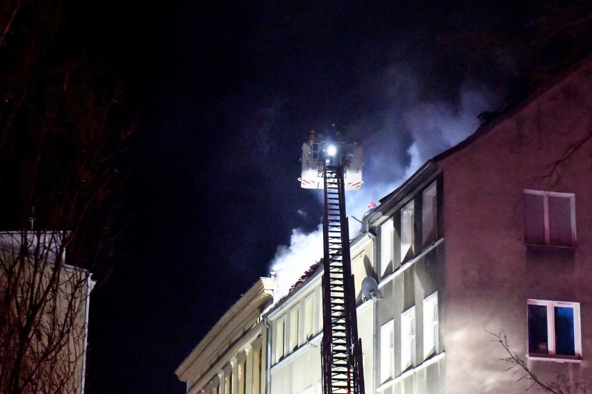 Nocny pożar w centrum miasta. Ewakuowano 18 ludzi