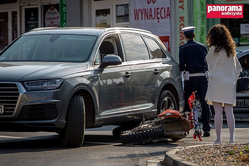 Wałbrzych: Wypadek motocyklisty na ulicy Słowackiego [ZDJĘCIA]