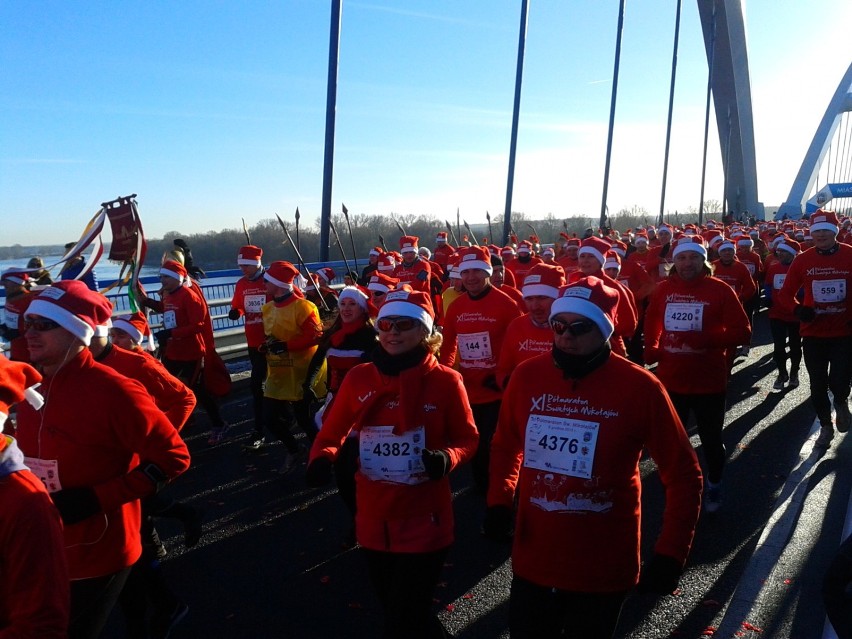 Półmaraton Mikołajów 2013 wyruszył z nowego mostu