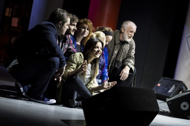 Zdjęcie z próby dla mediów spektaklu Teatru Ateneum - "Róbmy swoje".