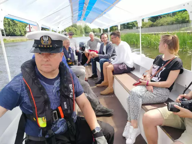 Na dzień przed oficjalnym startem - tramwaj wodny w rejsie z prezydentką miasta i dziennikarzami na pokładzie