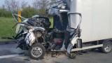 Wypadek na DK 1 pod Częstochową. W Kościelcu na tył ciężarówki najechało iveco. 33-letni kierowca nie żyje [ZDJĘCIA]