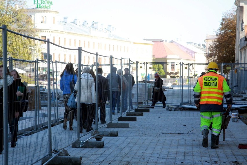 Nowe przejście przez pl. Litewski (ZDJĘCIA)

Od poniedziałku...