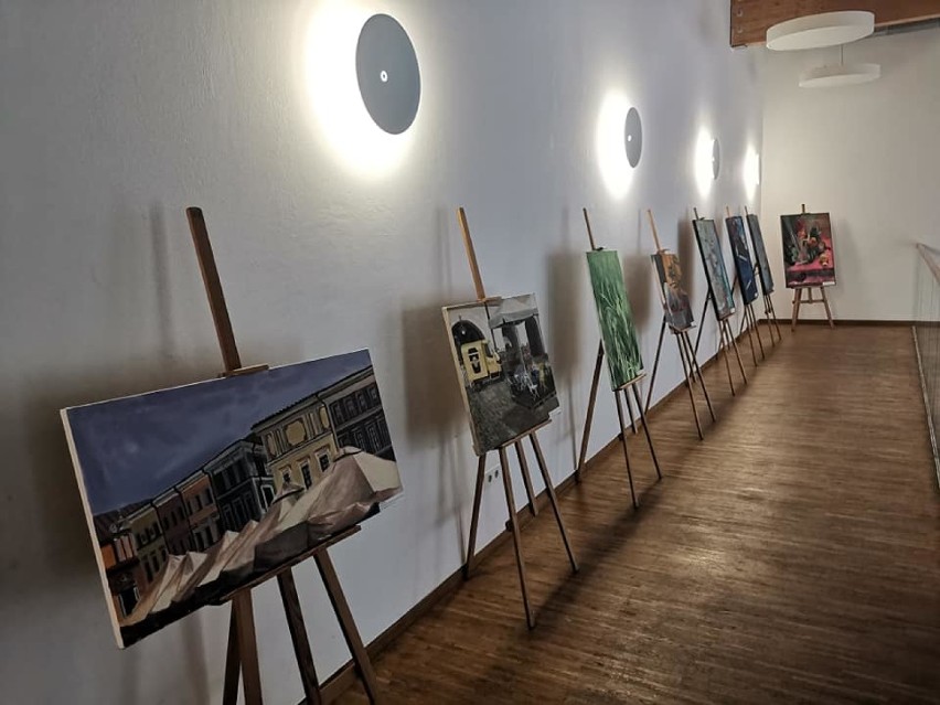 Zduńskowolski Ratusz zaprasza wystawą na seans filmu "Powidoki"