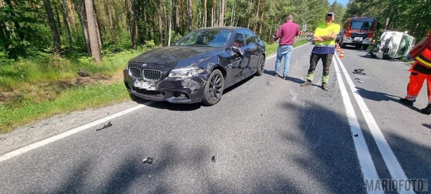 Wypadek na DK 45 w Lasowicach Wielkich.