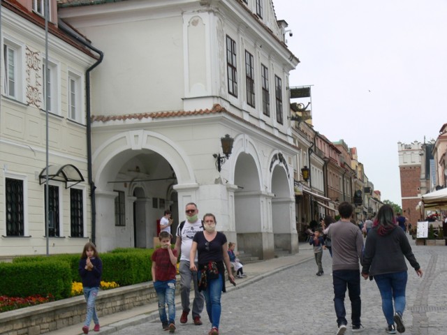 Sobota, 23 maja  to kolejny wolny dzień od pracy, kiedy sandomierska Starówka tętni turystycznym gwarem.