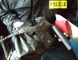 Dusili 70-letnią kobietę by zabrać torebkę