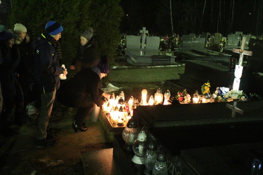 Libiąż. Tłumy modliły się za zamordowaną śp. Helenę Kmieć w rocznicę jej śmierci [ZDJĘCIA]