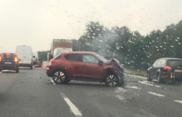 Wypadek na autostradzie A4 dodatkowo blokuje przejazd w stronę Wrocławia