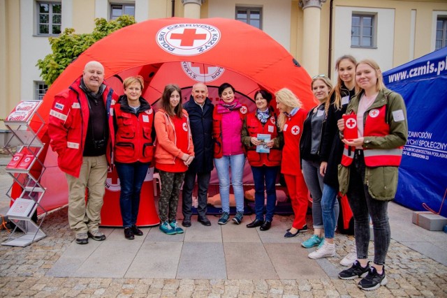 Ochrona znaku Czerwonego Krzyża. Są nadużycia. Informacje o tym co wolno