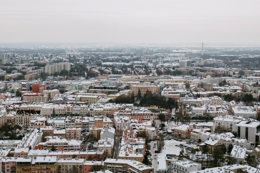 Olszynki Park to najwyższy budynek na Podkarpaciu. Zobacz niesamowitą panoramę zimowego Rzeszowa [ZDJĘCIA, WIDEO]