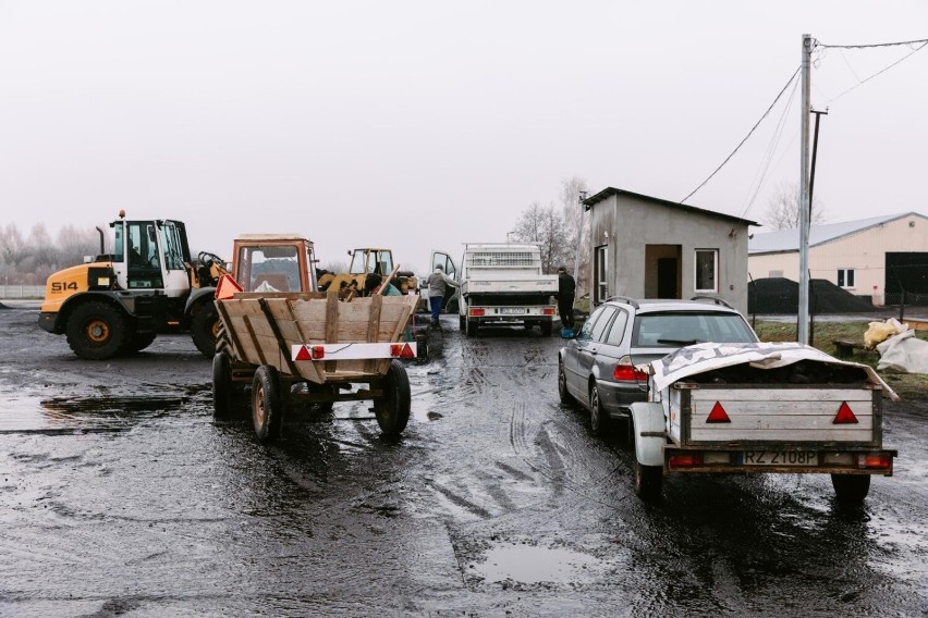 Czy tańszy węgiel trafia do mieszkańców Małopolski? Wojewoda składa raport