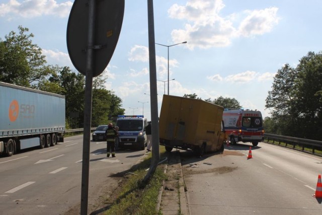 Kolizje Żory 2014: Dwa rozbite mercedesy. Winny jastrzębianin