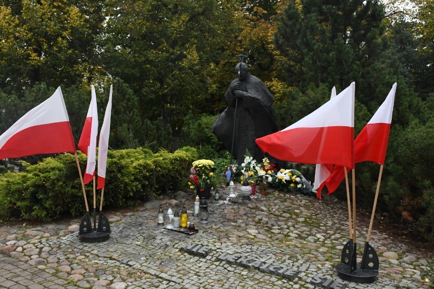 Dzień papieski w Piotrkowie, czyli 45. rocznica wyboru kardynała Karola Wojtyły na papieża ZDJĘCIA
