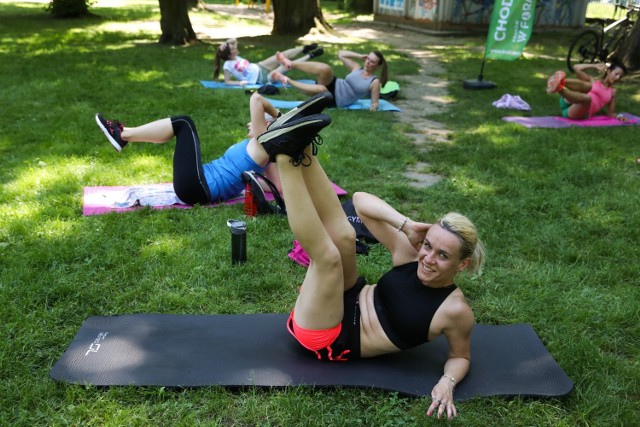 Aktywne Krakowianki na bezpłatnym maratonie fitness w Parku Jordana [ZDJĘCIA]