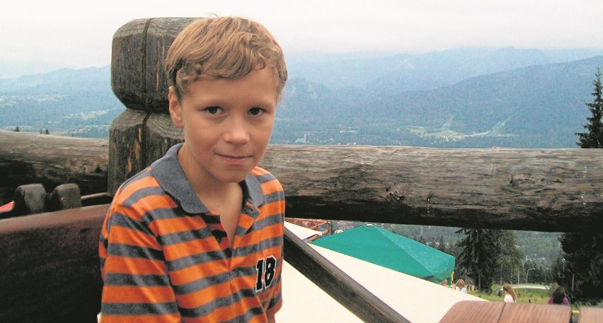 Wieluń: Zbierają pieniądze na protezę i rehabilitację 12-letniego Kacpra Stępnia 