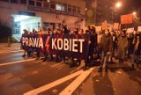 Kolejny protest kobiet w Bielsku-Białej ZDJĘCIA. Mniejsza frekwencja, ale równie wielka determinacja