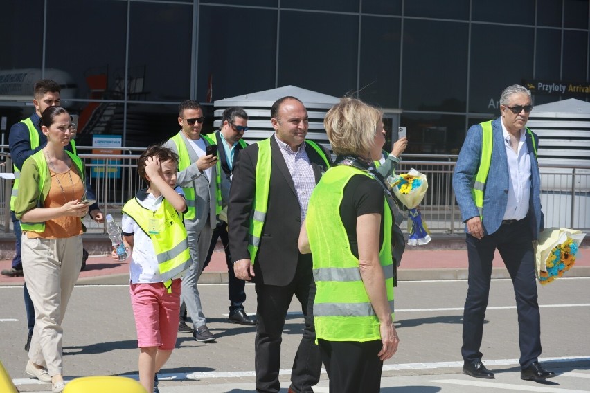 Na łódzkim lotnisku na Lublinku wylądowali tureccy piłkarze (19 lipca). Na zawodników Fenerbahce Stambuł czekali kibice