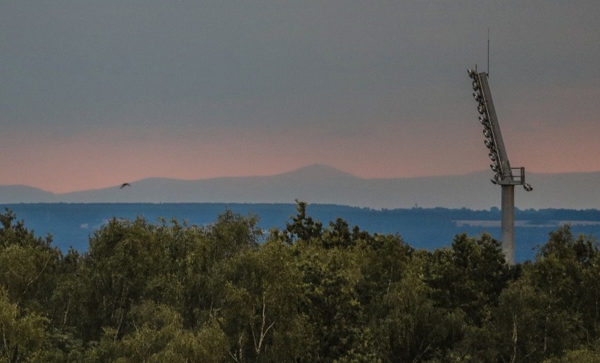 Pasmo Karkonoszy - zdjęcia wykonane z odległości ok. 140...