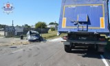 Siedliszcze. Samochód ciężarowy zderzył się ze Skodą, jedna osoba w szpitalu