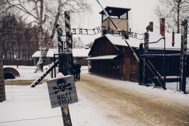 Zapowiedź 78 rocznicy wyzwolenia niemieckiego nazistowskiego obozu koncentracyjnego i zagłady Auschwitz