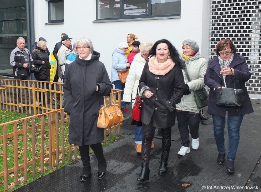 Oleśnica: Seniorzy z wizytą w ATOL-u         