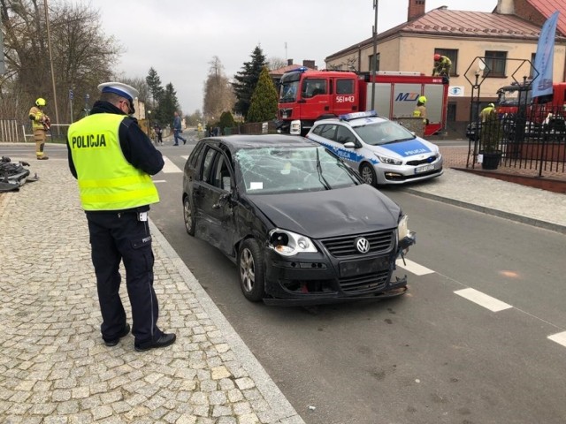 Dwie osoby trafiły do szpitala w wyniku wypadku na skrzyżowaniu ulic Wrocławskiej i Sportowej w Wieruszowie