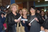 Pielęgniarki ze szpitala w Kaliszu żądają podwyżek i protestują [FOTO]