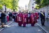 Procesja z Wawelu do kościoła na Skałce. W Krakowie odbyły się tradycyjne uroczystości ku czci św. Stanisława