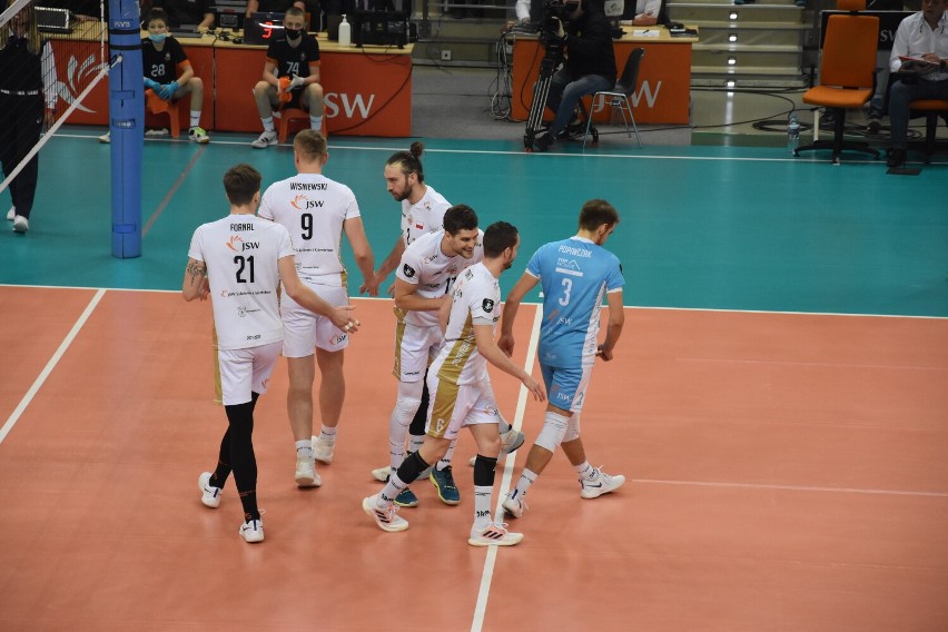 Jastrzębski Węgiel - Cucine Lube Civitanova 3:2. Mistrzowie Polski w mistrzowskim stylu awansowali do półfinału Ligi Mistrzów. Zobaczcie!