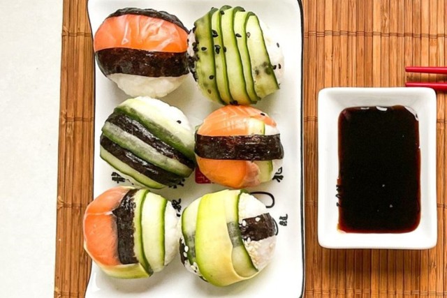 Szukasz pomysłu na efektowną przekąskę? Zrób temari sushi. To prostsze niż myślisz!