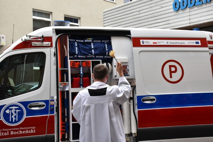 Bochnia. Szpital zdobył drugi już ambulans w tym roku [ZDJĘCIA]