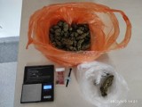 Skarżyscy policjanci przejęli torbę z narkotykami